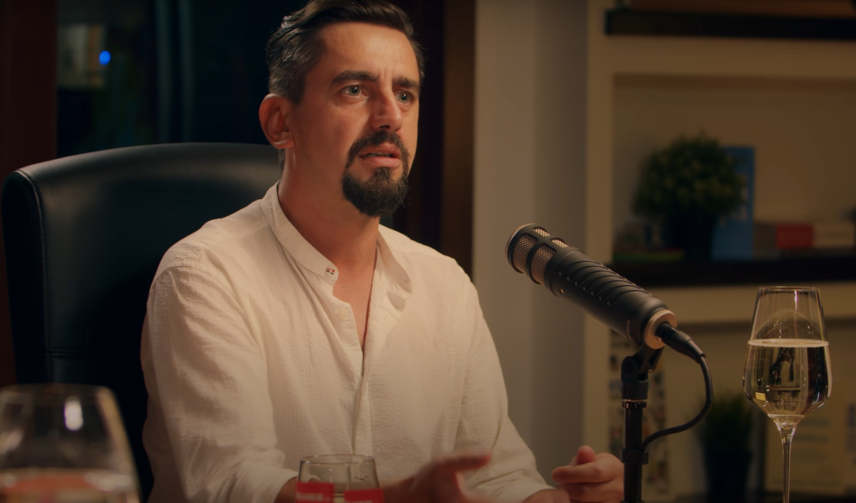 Imagine Stire Alice Dumitrescu, soția lui Horia Brenciu, a rămas fără cuvinte când l-a văzut pe Natanticu dezbrăcat. Reacția a fost de „milioane” | 2review.ro