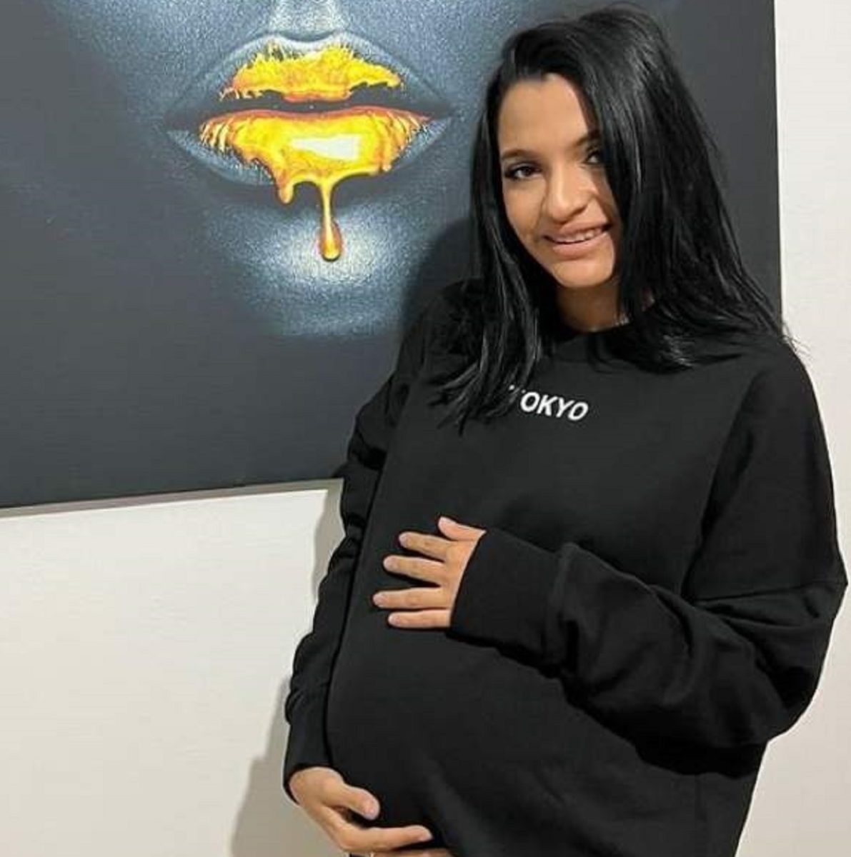 Imagine Stire Dodo a devenit mamă pentru prima dată! Artista a născut natural, în două ore | 2review.ro