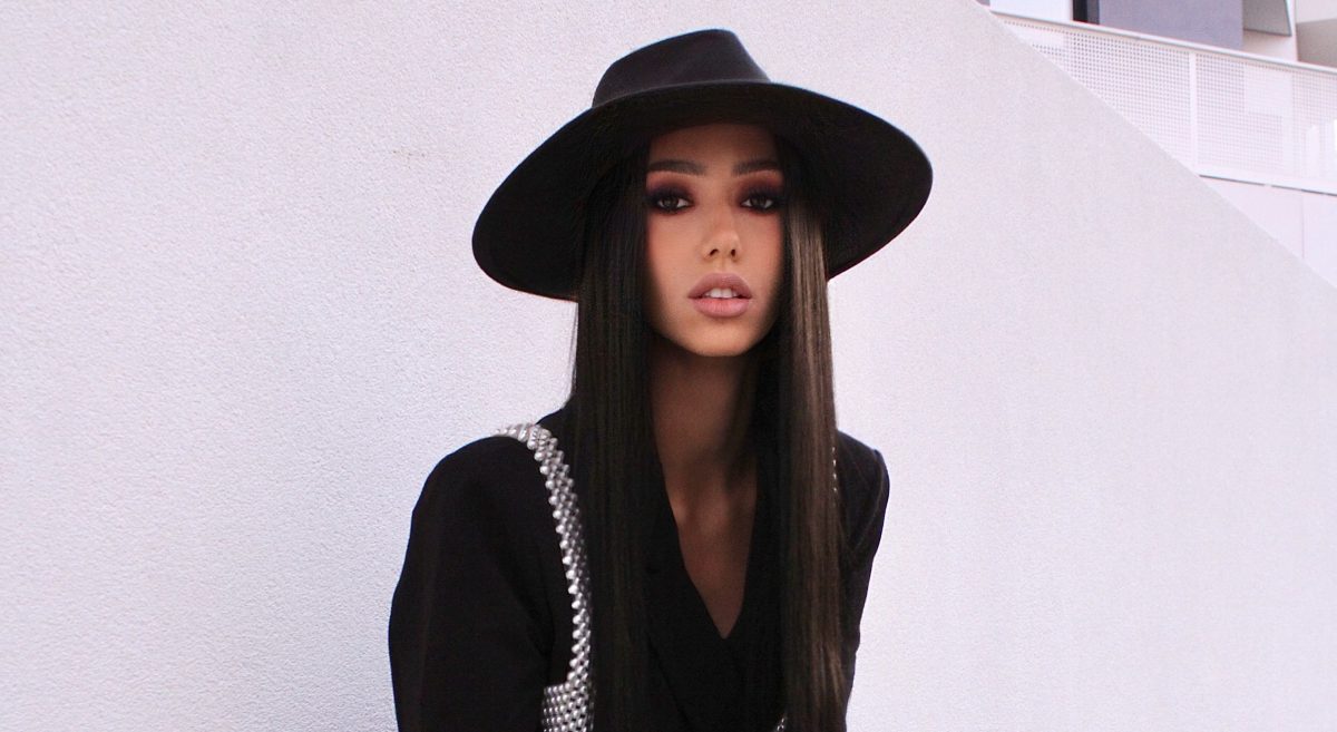 Imagine Stire Jessie, vedeta Gold FM, lansează ”Regret”, cel de-al șaselea single al său | 2review.ro