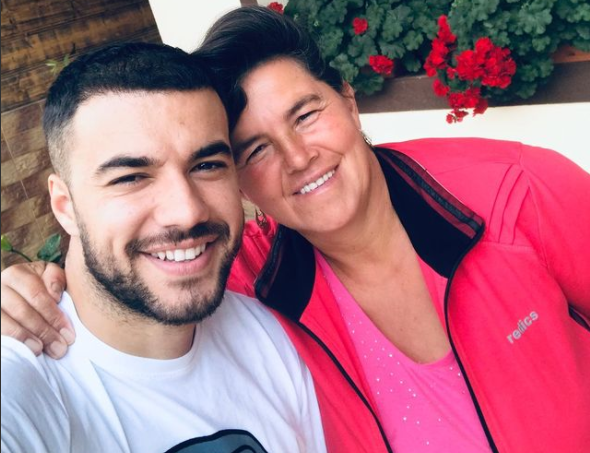 Imagine Stire Mama lui Culiţă Sterp, detalii emoţionante despre tatăl copiilor ei: „Nu era zi în care să nu plâng” | 2review.ro
