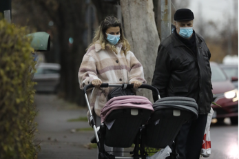 Imagine Stire Alina Laufer și-a dus gemenii la creșă. Ce s-a întâmplat cu aceștia după numai o săptămână | 2review.ro