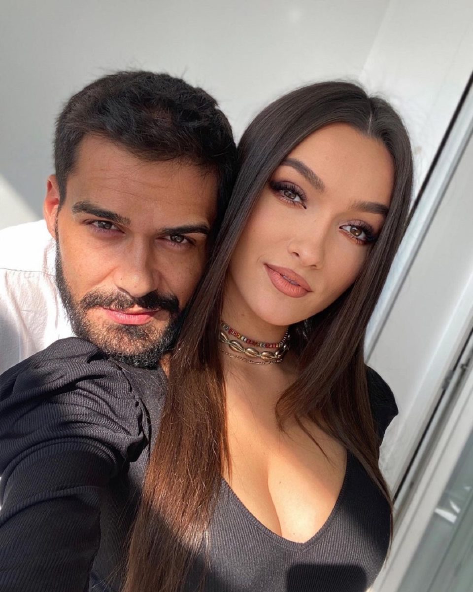 Imagine Stire Viviana Sposub: ”Am fost sunată de către avocată și înștiințată că am fost dată în judecată.” Iubita lui George Burcea a spus lucrurilor pe nume și a vorbit despre relația pe care o are cu Andreea Bălan și cele două fetițe | 2review.ro