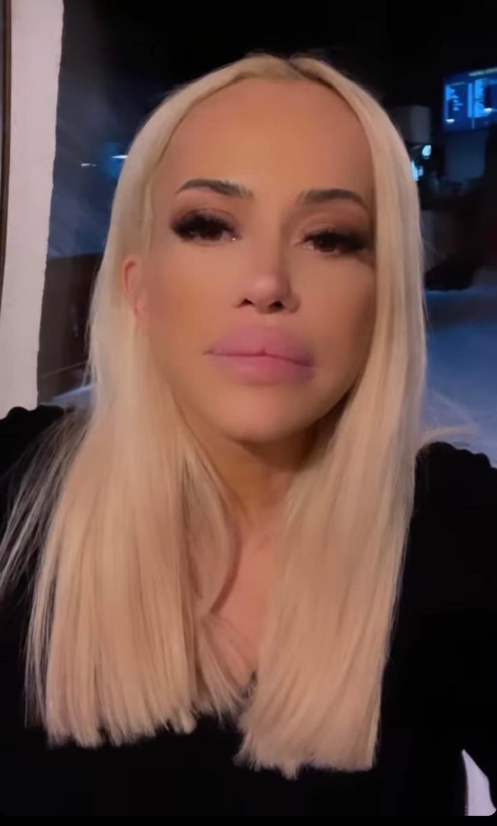 Imagine Stire Anda Adam, vacanță cu peripeții. Artista a rămas blocată în vârful muntelui | 2review.ro