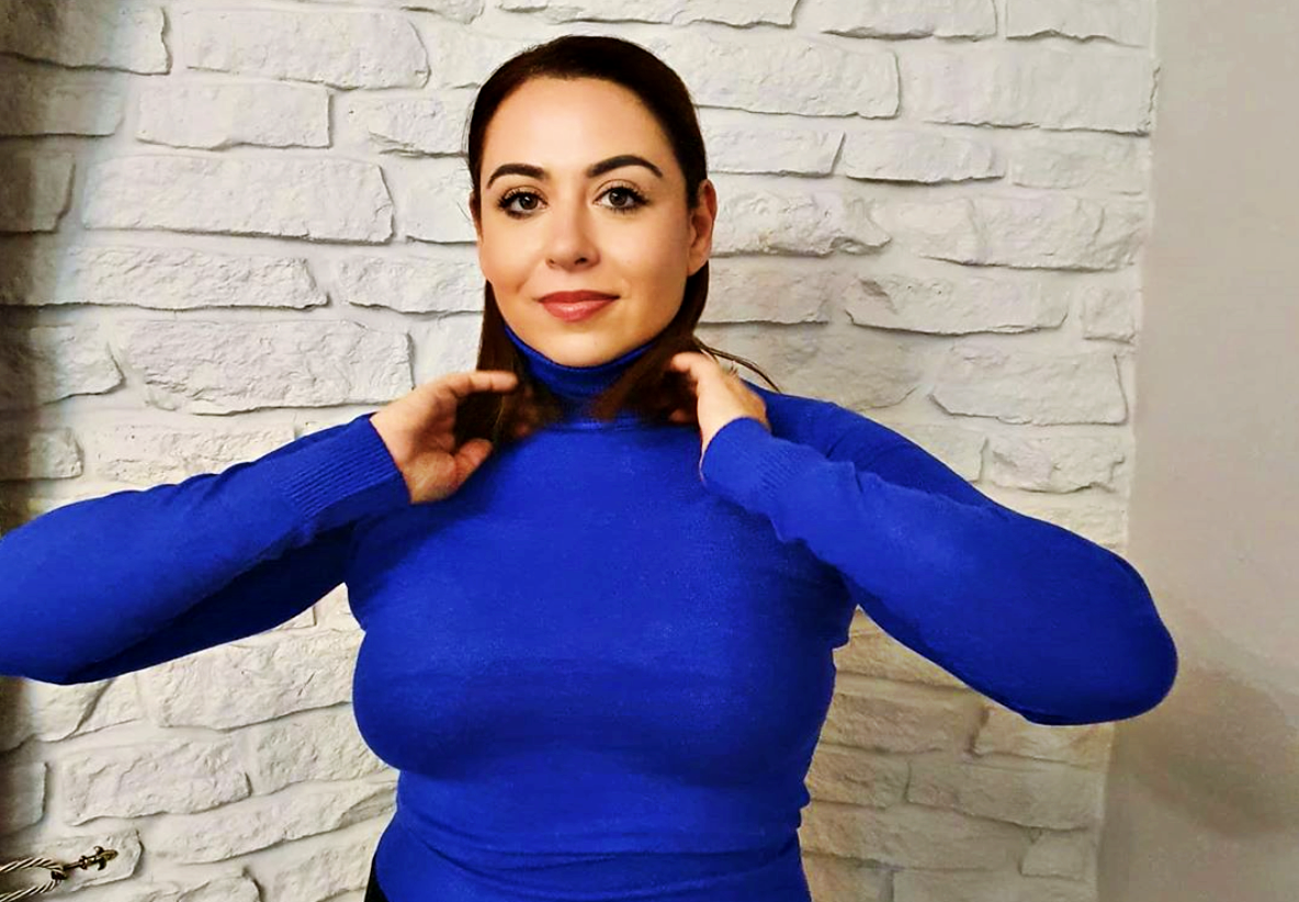 Imagine Stire Cum a apărut îmbrăcată Oana Roman pe pârtia din Poiana Braşov | 2review.ro