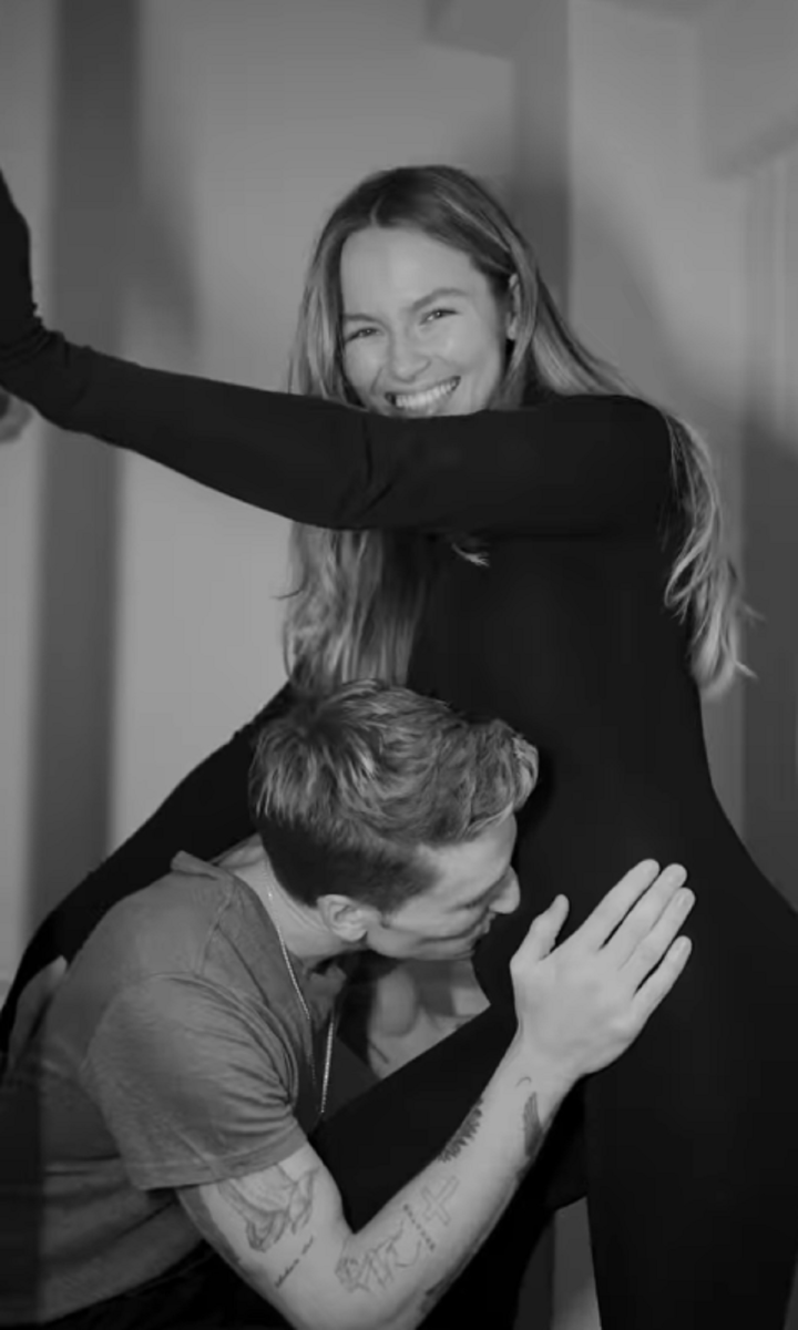 Imagine Stire Un celebru model internațional va deveni mamă pentru prima dată. Actorul din ”Made in Chelsea” este viitorul tătic: ”Dragostea învinge” | 2review.ro