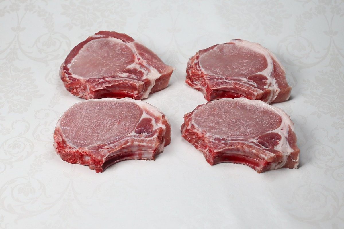 Premieră pentru România. Cu ce ar putea fi înlocuită carnea de porc. Ce este, de fapt, carnea de muflon