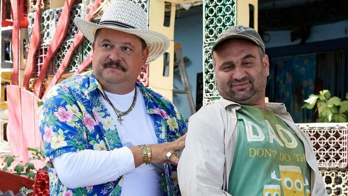 Imagine Stire Celentano şi-a negociat bine salariul cu Pro TV. Colegii lui, uluiţi când au văzut cât încasează el pentru fiecare episod din Las Fierbinţi | 2review.ro