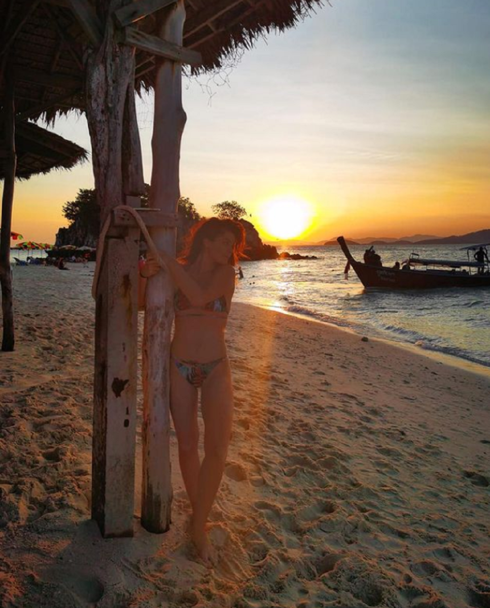 Imagine Stire Imagini de colecție cu iubita lui Cătălin Scărlătescu! Doina Teodoru arată demențial în costum de baie | 2review.ro