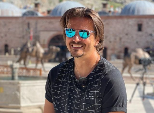 Imagine Stire Ce mesaj emoţionant a transmis Mihai Petre pentru fiica sa, Catinca: „Știu pentru cine și pentru ce trăiesc” | 2review.ro