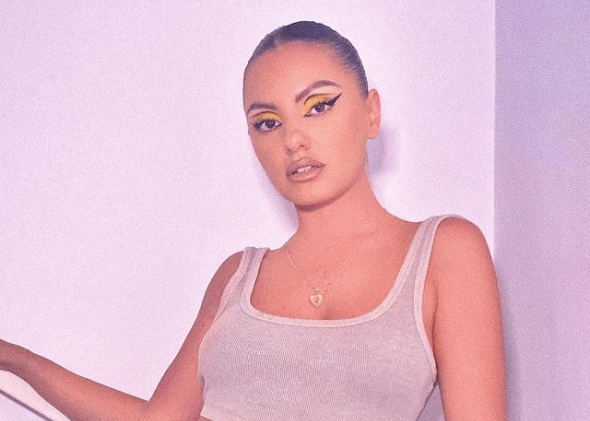 Imagine Stire Ce planuri are Alexandra Stan în 2022: „Sper să fie totul bine…” | 2review.ro