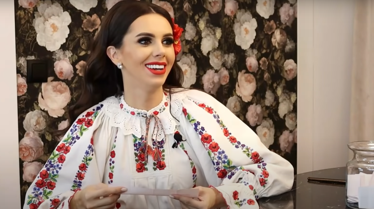 Imagine Stire Detaliul sesizat de fani, după ce Georgiana Lobonț s-a pozat în costum de baie: „Ești singura!” | 2review.ro
