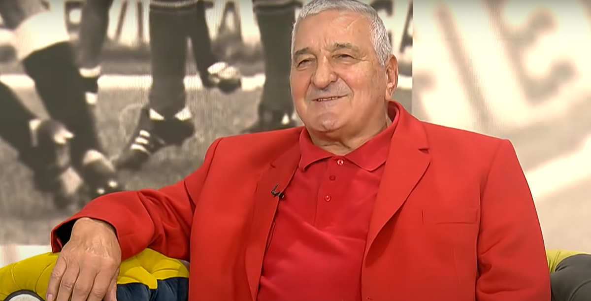 Imagine Stire Cât costă să mănânci la terasa lui Rică Răducanu de la mare. Turiştii au rămas surprinşi | 2review.ro