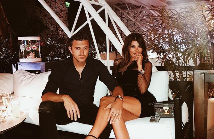 Imagine Stire Dragoș Săvulescu si Angela Martini au devenit părinți! Ce mesaj a transmis proaspăta mămică pe reţelele de socializare | 2review.ro