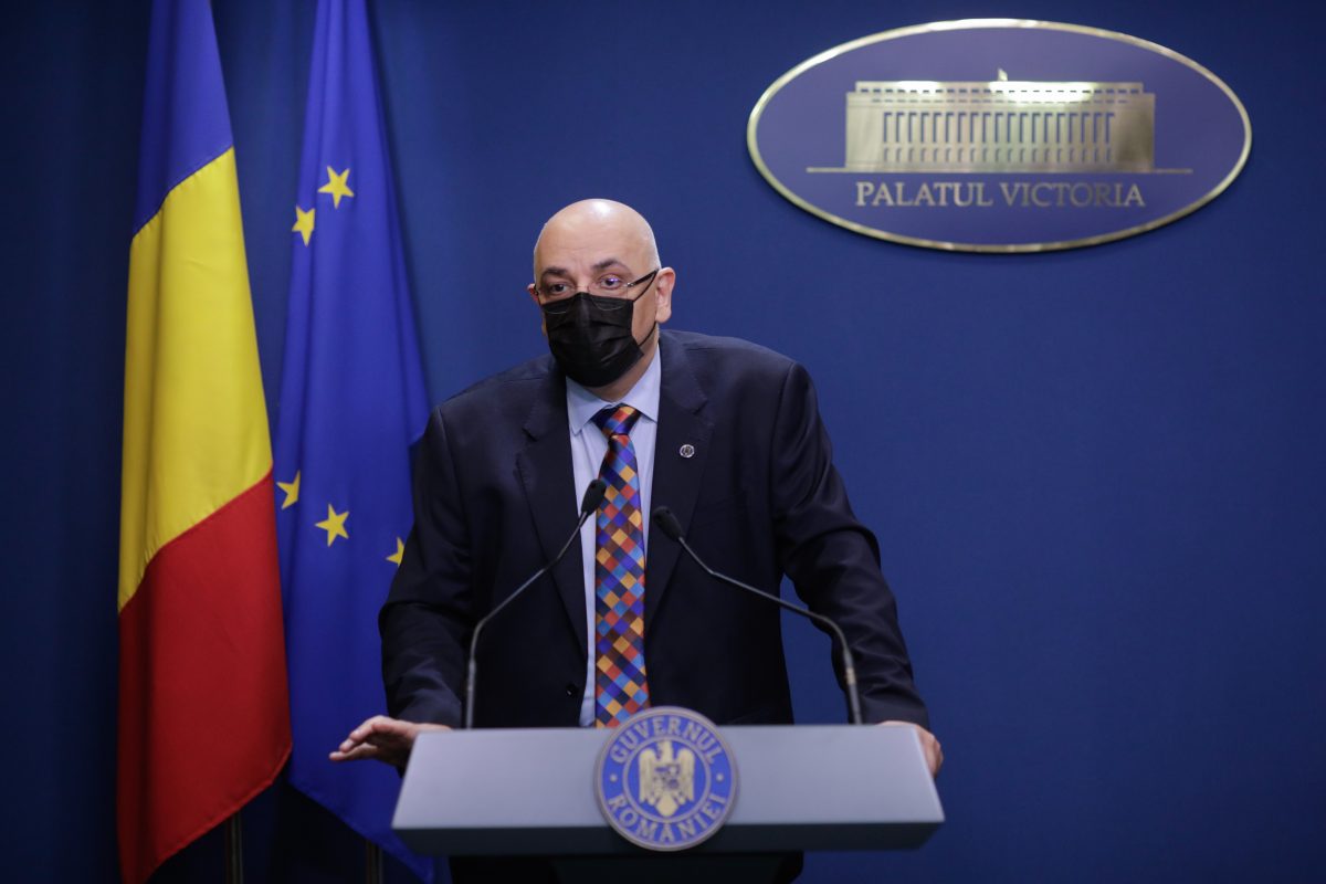 Anunțul făcut de Raed Arafat! Unde este obligatorie masca de protecție în aer liber și care sunt excepțiile
