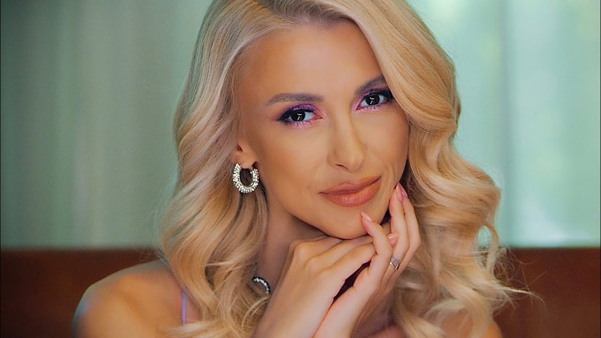 Imagine Stire Andreea Bălan iubeşte din nou după despărţirea de Tiberiu Argint? „Universul îţi trimite persoana potrivită” | 2review.ro