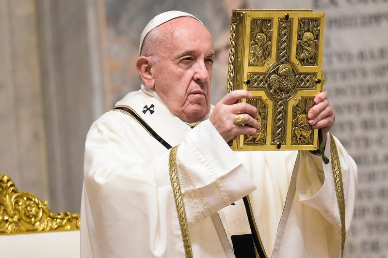 Papa Francisc, internat de urgență în spital. Ce anunț a făcut Vaticanul