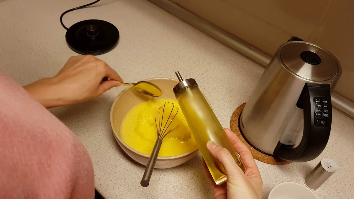 Trucul-minune din bucătărie: Cum poți face mămăligă la cuptorul de microunde, în doar 7 minute