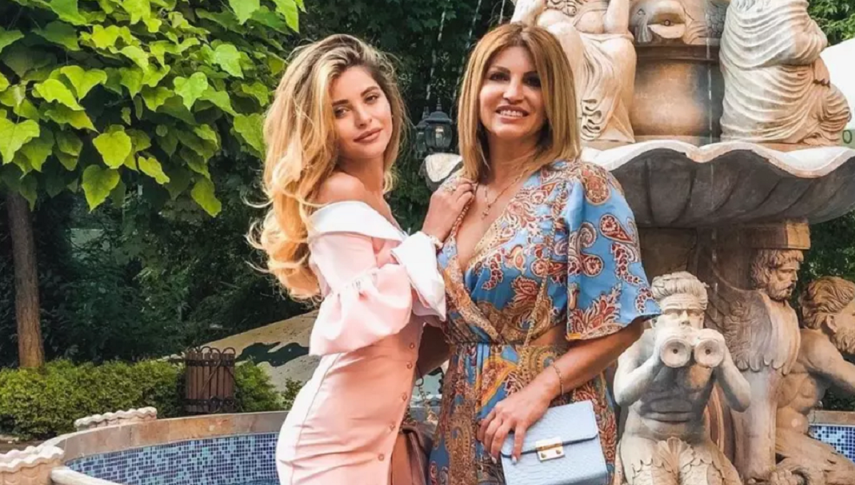 Imagine Stire Detalii șocante! Mama influenceriței Valeria Lungu, ținta unui asasinat la comandă: ”A fost un moment groaznic” | 2review.ro