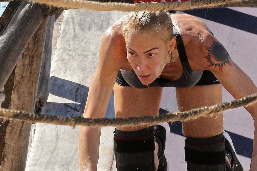 Imagine Stire Roxana Ciuhulescu, la un pas să fie operată, după accidentările de la Survivor România | 2review.ro