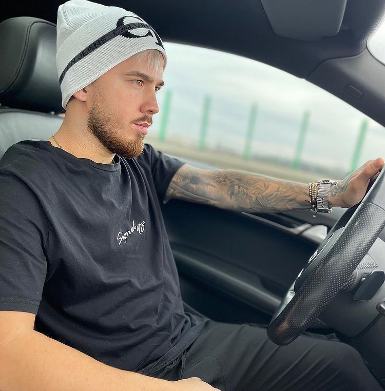 Imagine Stire Sebastian Chitoșcă s-a împăcat cu fosta soție? Ce mesaj i-a transmis Alexandrei chiar de ziua ei: ”Și-a mai trecut un an…” | 2review.ro
