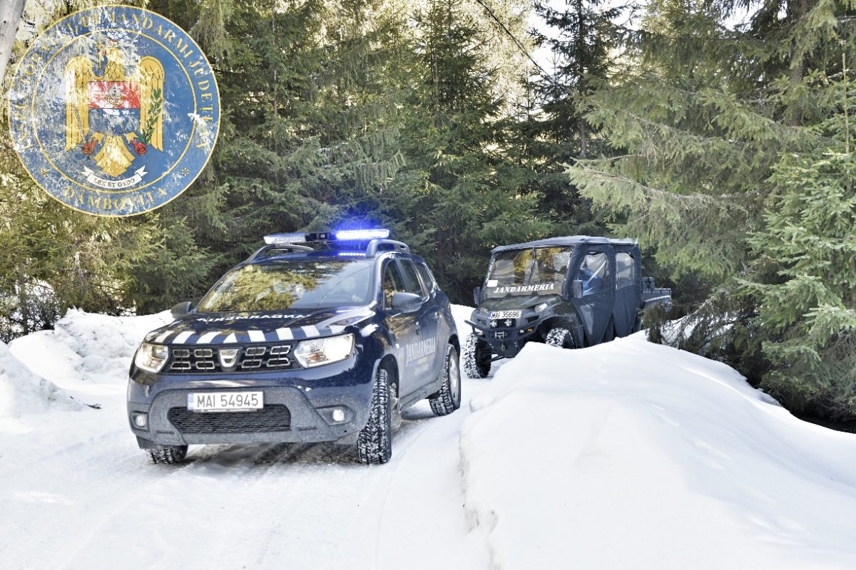 Ninsori viscolite pe platoul Bucegi! Salvamontiștii au sărit în ajutorul turiștilor