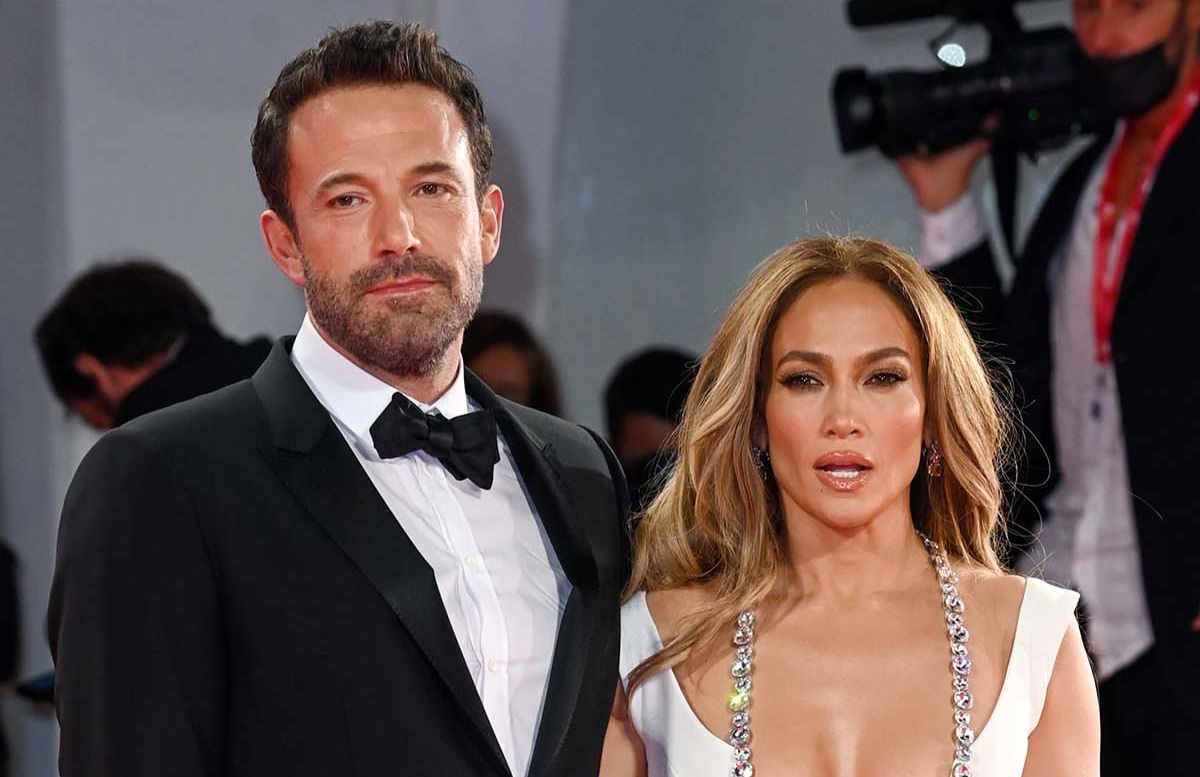Imagine Stire Ce îi cere Jennifer Lopez lui lui Ben Affleck în contractul nupțial. Nimeni nu se aştepta la acest lucru | 2review.ro