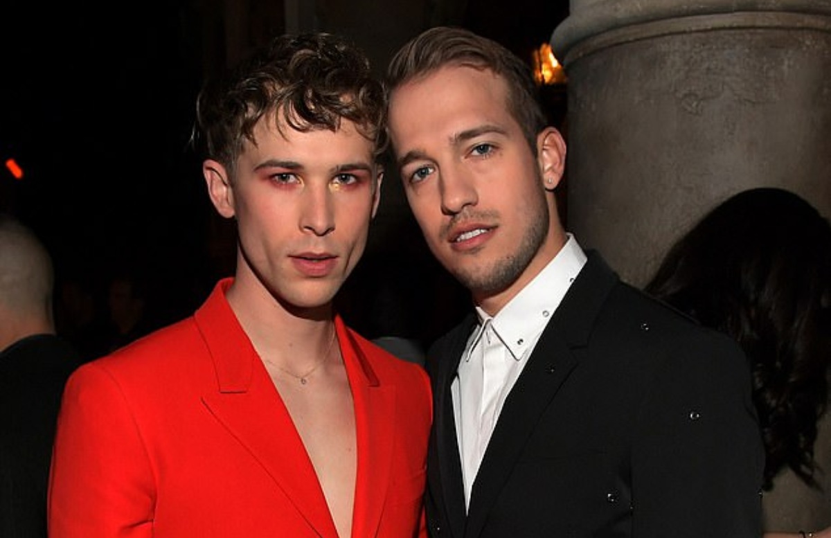 Imagine Stire Tommy Dorfman și Peter Zurkuhlen au divorțat după 9 ani de relație | 2review.ro