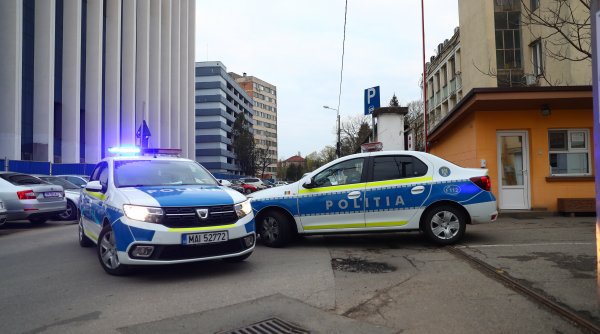 Doi adolescenți din Botoșani au bătut o tânără pe stradă și au filmat totul. Ce pedeapsă au primit