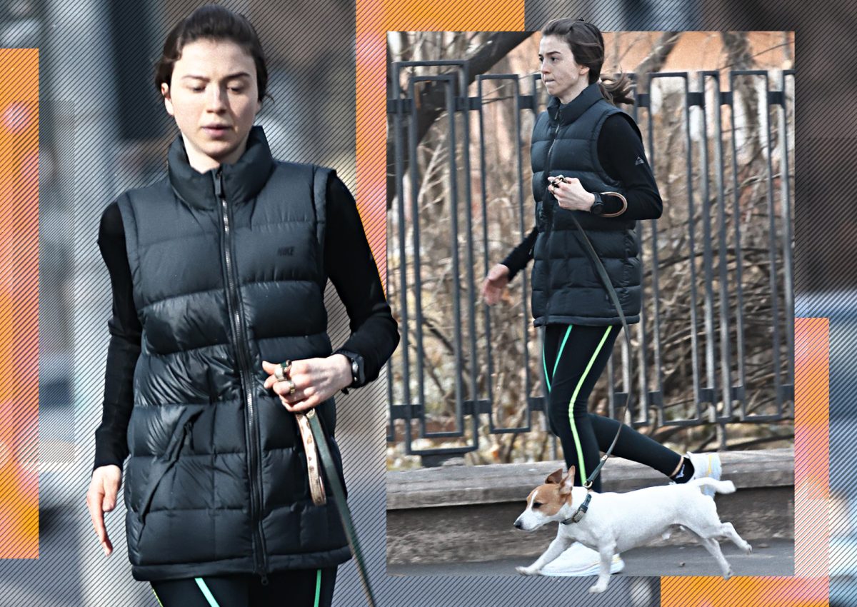 Imagine Stire Teodora Stoica, „agăţată” de un bărbat în parc. Propunerea dubioasă pe care i-a făcut-o tânărul, după ce i-a lăsat contactul său | 2review.ro