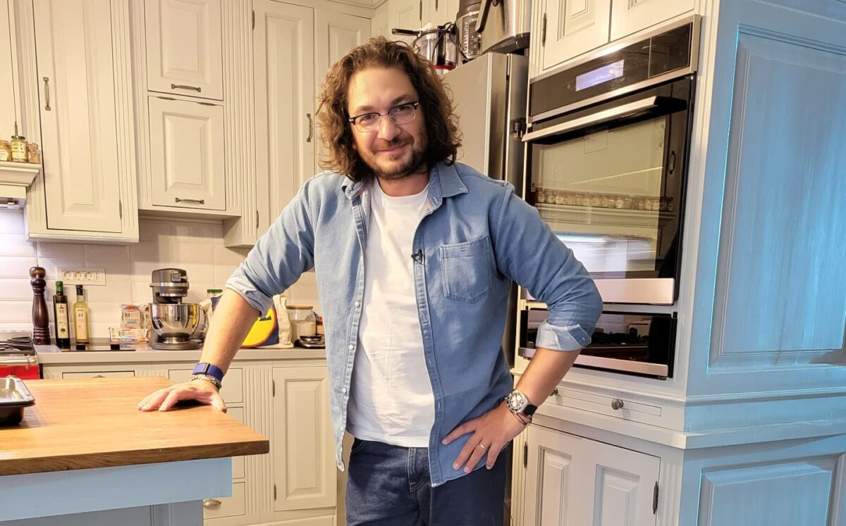Imagine Stire Diagnostic crunt pentru Florin Dumitrescu de la Chefi la Cuțite. Juratul cooking-show-ului de la Antena 1 trebuie să trăiască toată viața cu boala | 2review.ro