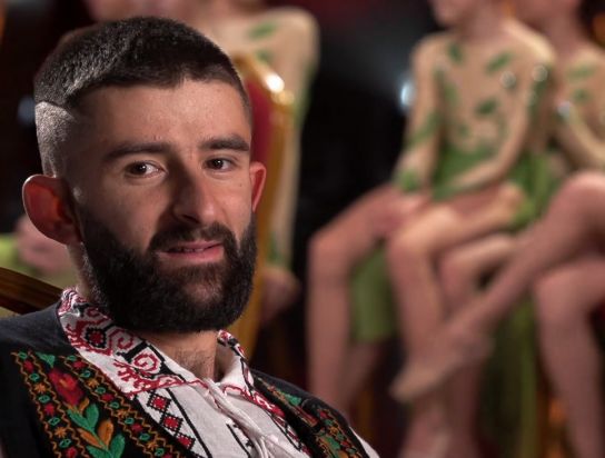 Cine e, de fapt, Florin Mîndru? “Kiss Love” a venit la Românii au Talent ca să-și găsească jumătatea, dar a plecat cu coada între picioare