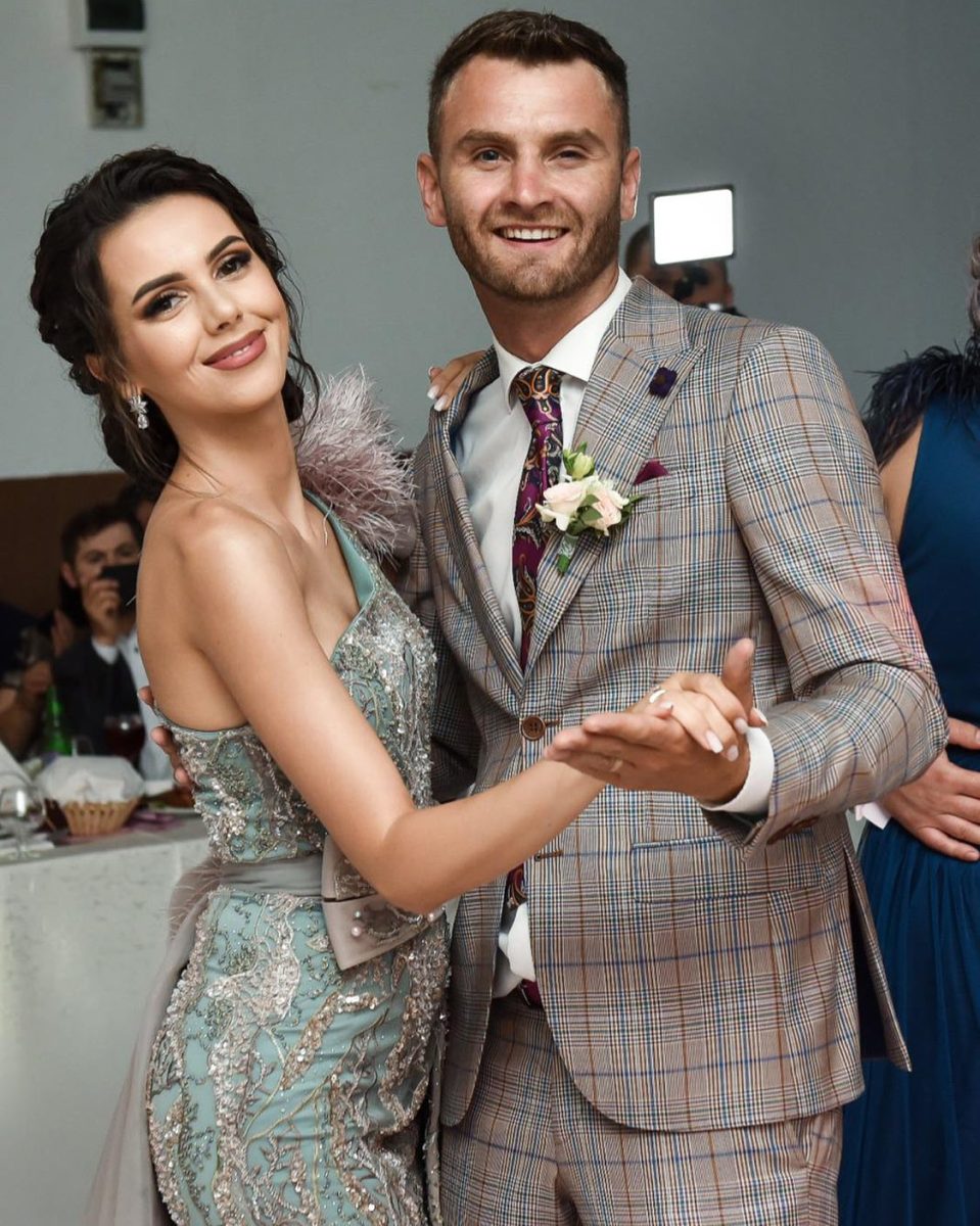 Imagine Stire S-a aflat câți bani dă Georgiana Lobonț pe o vacanță în Ibiza. „Viața despre asta este, trebuie trăită frumos” | 2review.ro