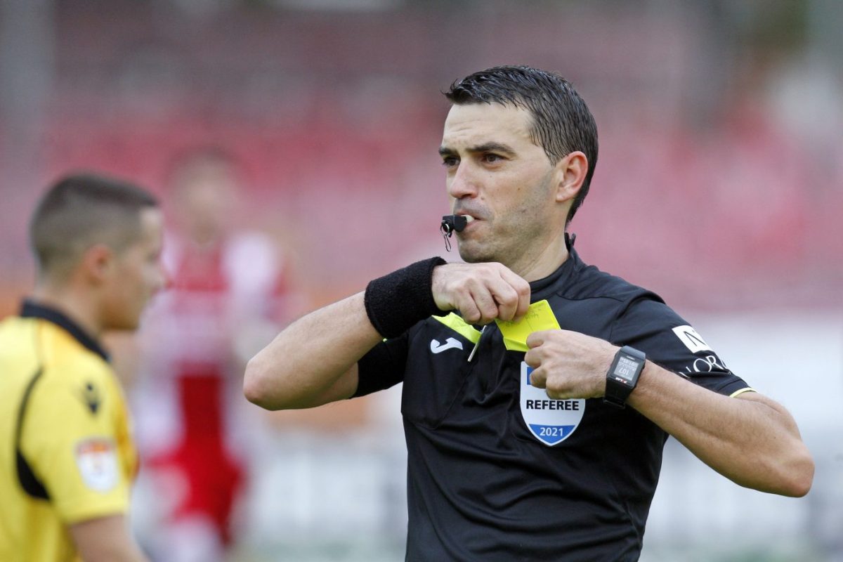 Imagine Stire Meci de gală pentru Hațegan în Champions League! | 2review.ro