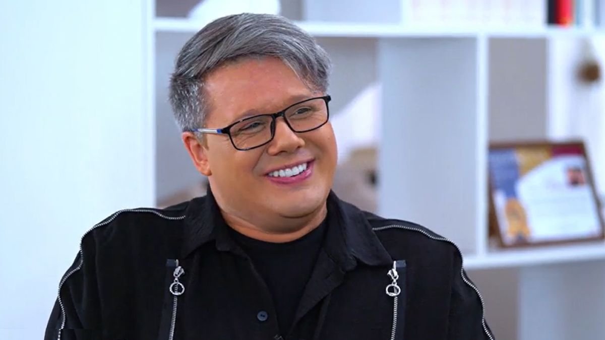 Imagine Stire Fuego a dat startul concertelor. Vedeta TVR 2 începe un turneu în România în luna martie | 2review.ro