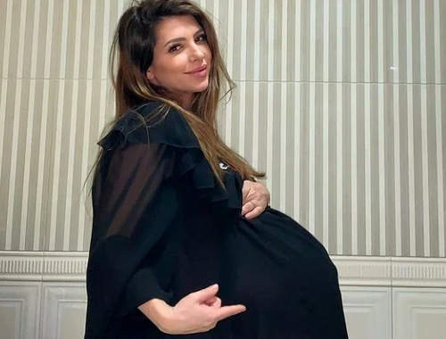 Imagine Stire Celia a născut cel de-al doilea copil. Artista a postat deja prima imagine cu Sara Maria | 2review.ro