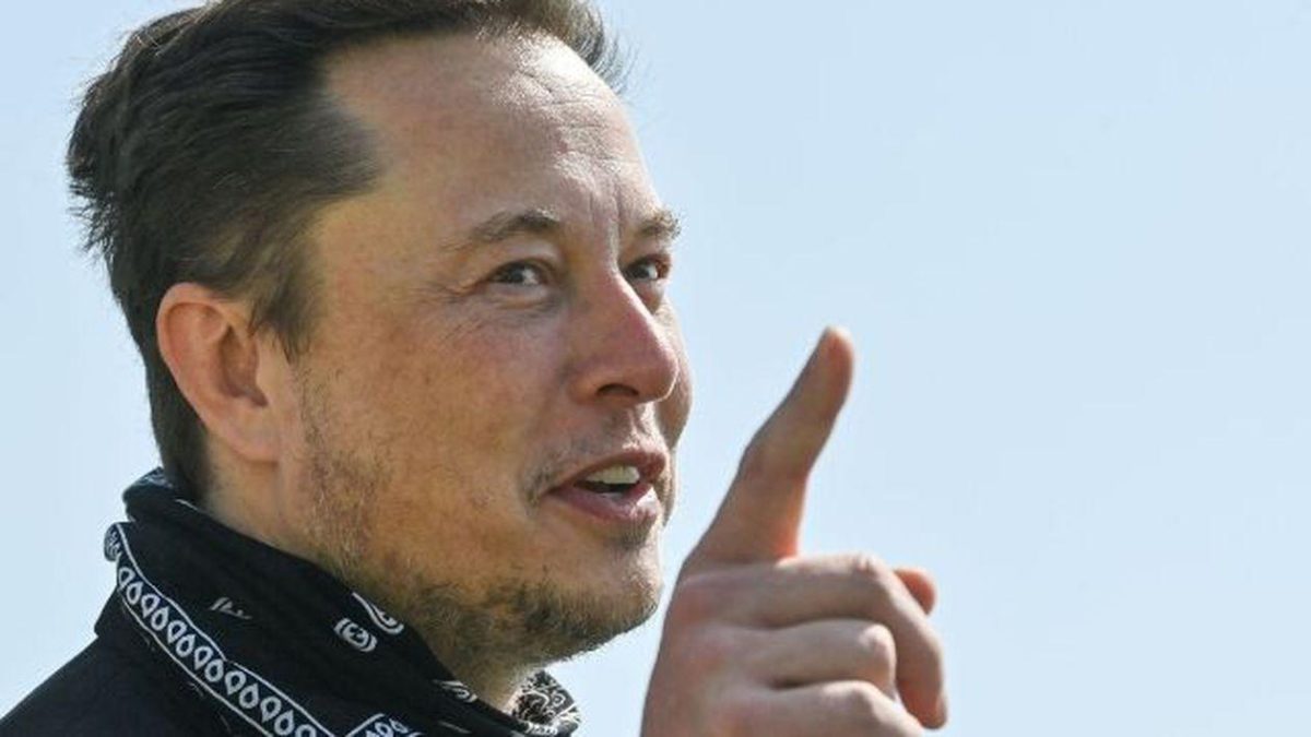 Imagine Stire Imagini de senzație cu iubita lui Elon Musk. Frumoasa actriță joacă și în noul film despre Elvis Presley | 2review.ro