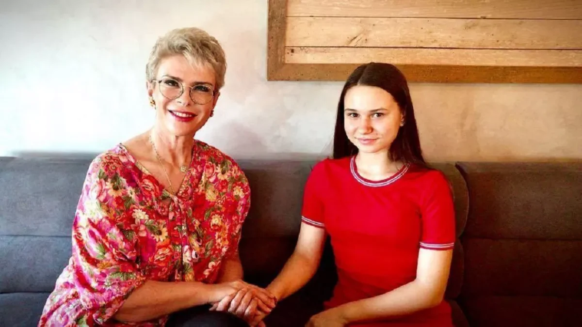 Imagine Stire Teo Trandafir, despre bullying-ul suferit de fiica ei Maia ”Am trecut peste toate” | 2review.ro