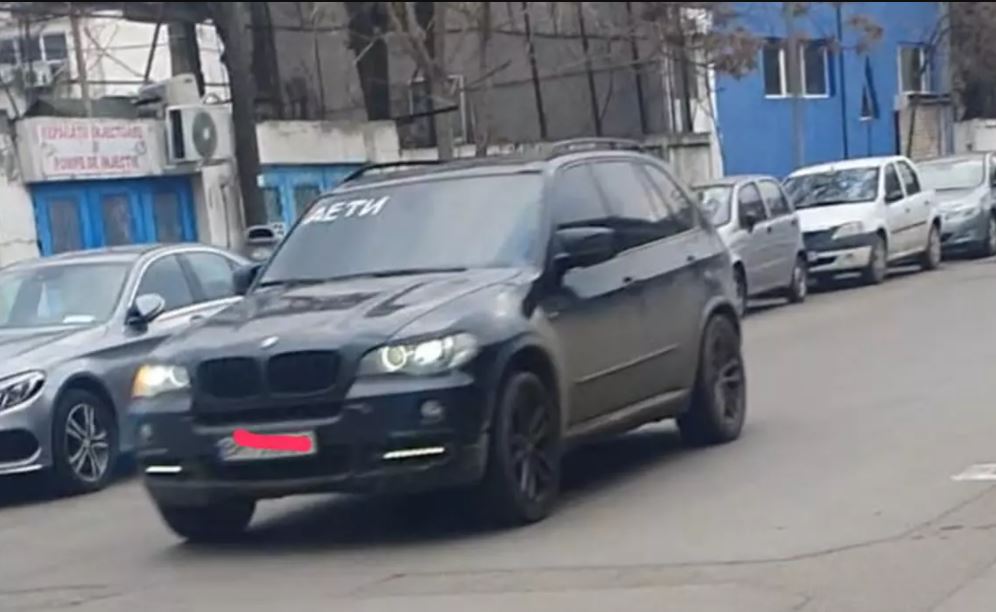 Maşină din Ucraina, în Bucureşti. Sursa foto: Libertatea
