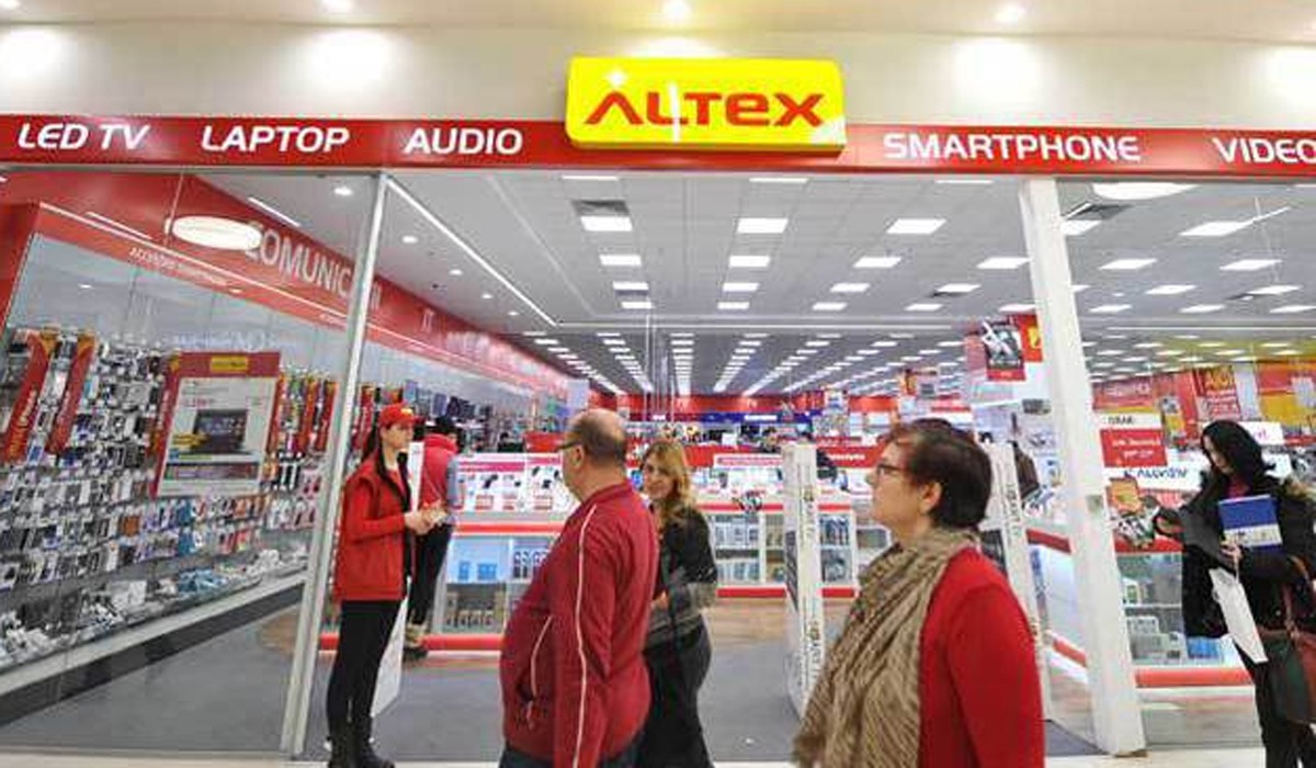 Imagine Stire BANC | „Eram ieri la Altex, când am revăzut-o după 2 ani de la despărțire. Era cu noul ei iubit” | 2review.ro