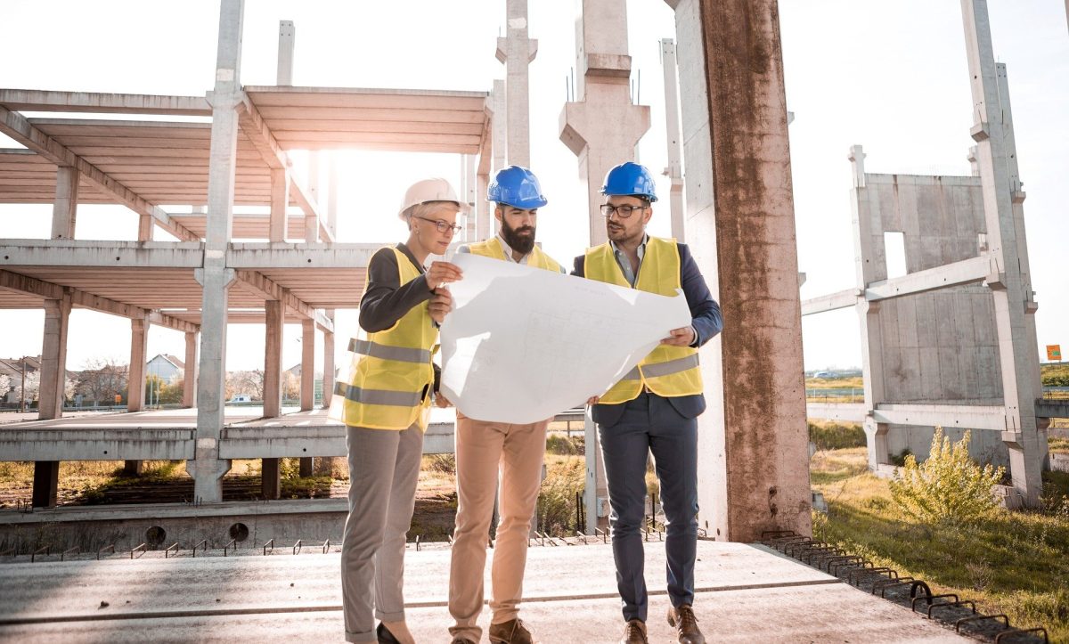 Cât câștigă un muncitor pe șantier. Ce salarii sunt în construcții