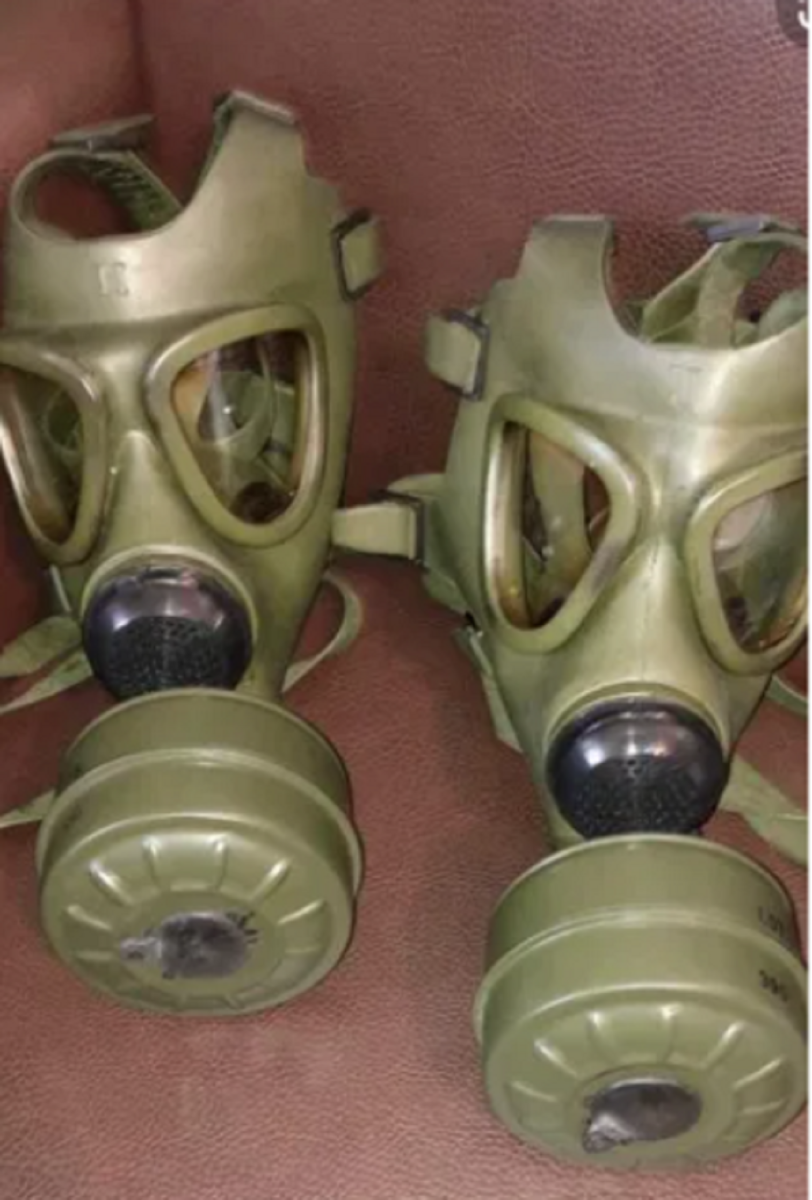 Cât a ajuns să coste o mască de gaze pe OLX: „Pentru atac chimic, atomic”