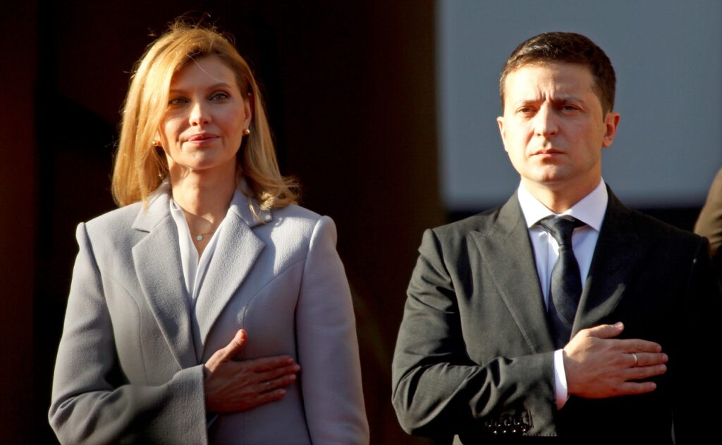Din ce face bani Olena Zelenska, soţia preşedintelui Volodimir Zelenski? Ce studii are „Prima Doamnă” a Ucrainei