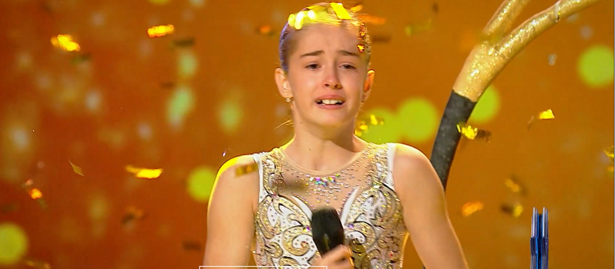 Imagine Stire Ea este viitoarea Nadia Comăneci! Cine este Gabriela Dincă, micuța gimnastă care a primit Golden Buzz la Românii au talent | 2review.ro