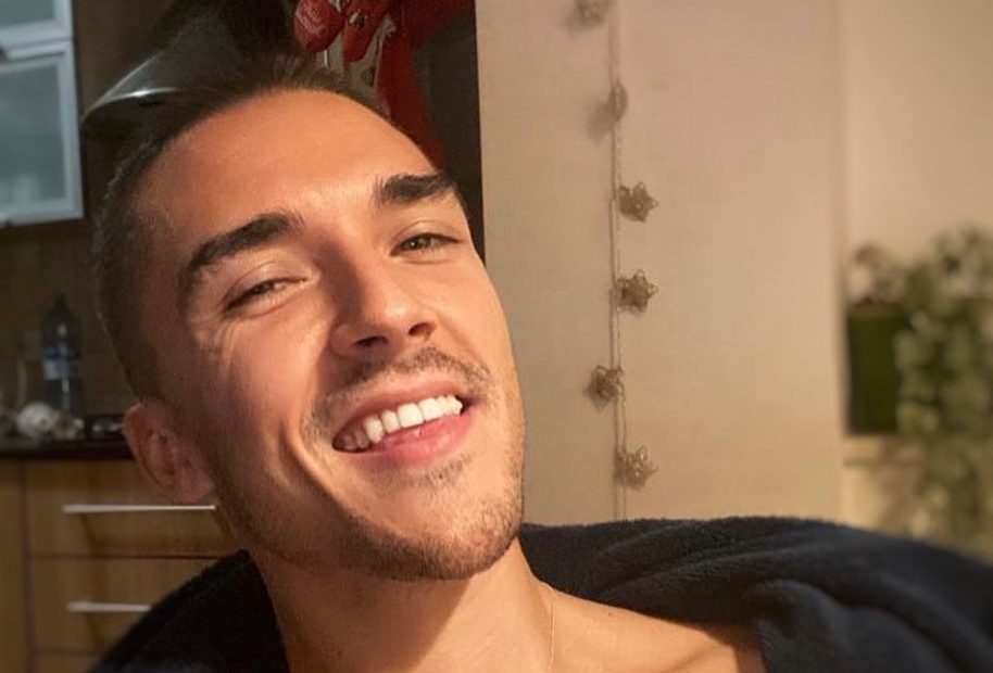 Imagine Stire Emil Rengle, prima reacţie după ce Cătălin Zmărăndescu s-a plâns că i-a făcut avansuri la Survivor România | 2review.ro
