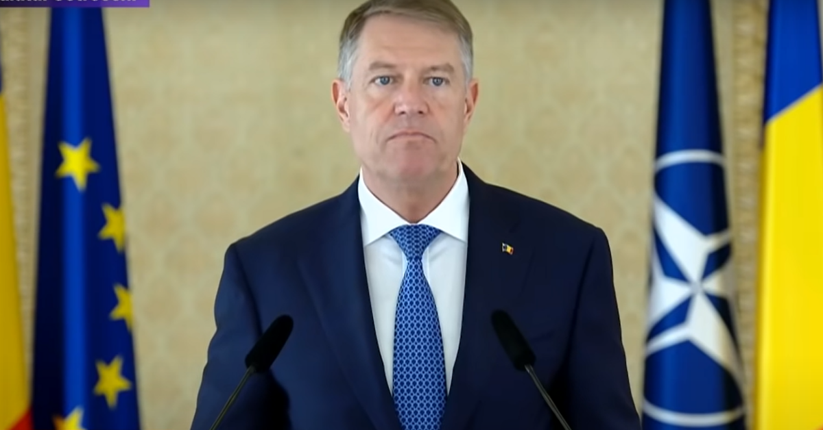 Klaus Iohannis a promulgat legea! Românii vor avea mai multe zile libere