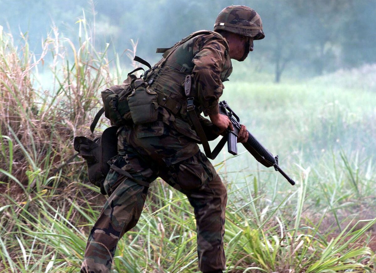 Imagine Stire Un soldat rus a refuzat să atace un sat din Ucraina. Ireal ce i-a făcut superiorul său | 2review.ro