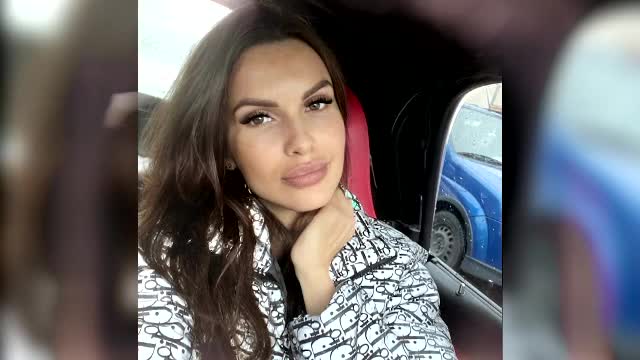 Ce au găsit polițiștii în mașina sinucigașei din Timișoara. Vehicului nici măcar nu era al ei!