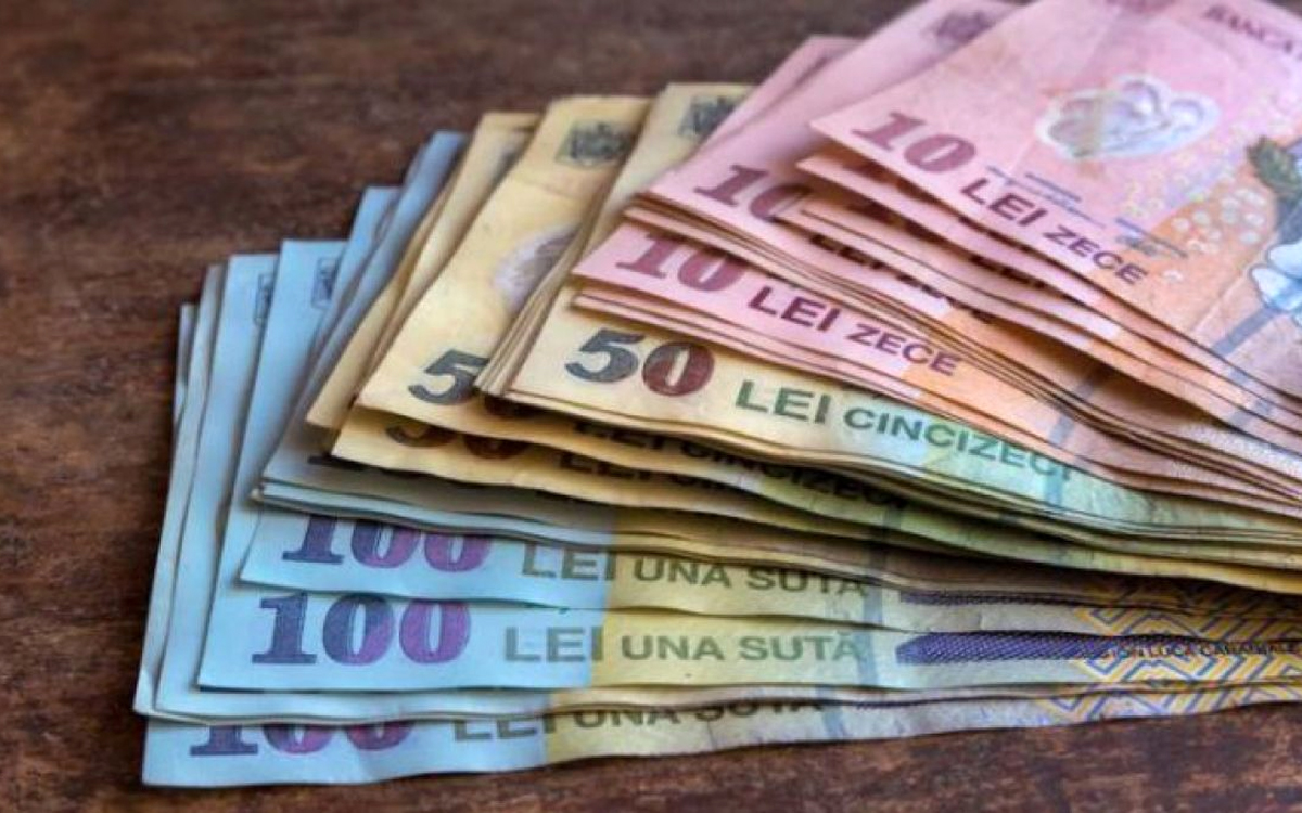 Românii care primesc lunar un salariu de 14.000 de lei! Facultatea nu este obligatorie pentru acest loc de muncă
