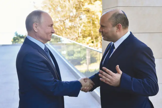 Vladimir Putin și-a cerut scuze în fața premierului israelian, Naftali Bennett, după comentariile făcute de Serghei Lavrov