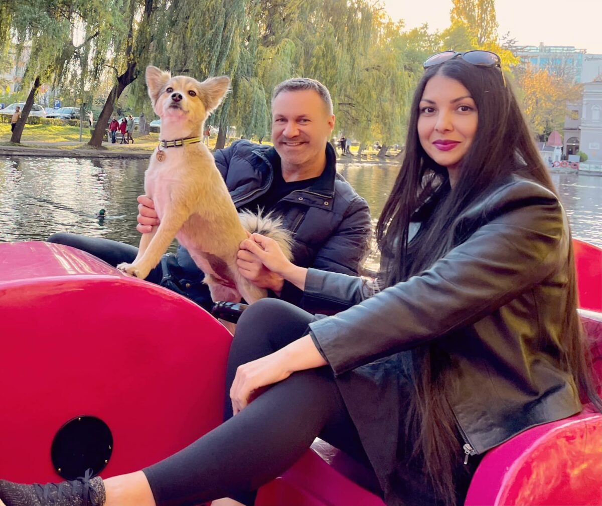 Imagine Stire Soția lui Alin Oprea, devastată de durere! Medana a pierdut o ființă dragă: ”M-a învățat lecții valoroase” | 2review.ro